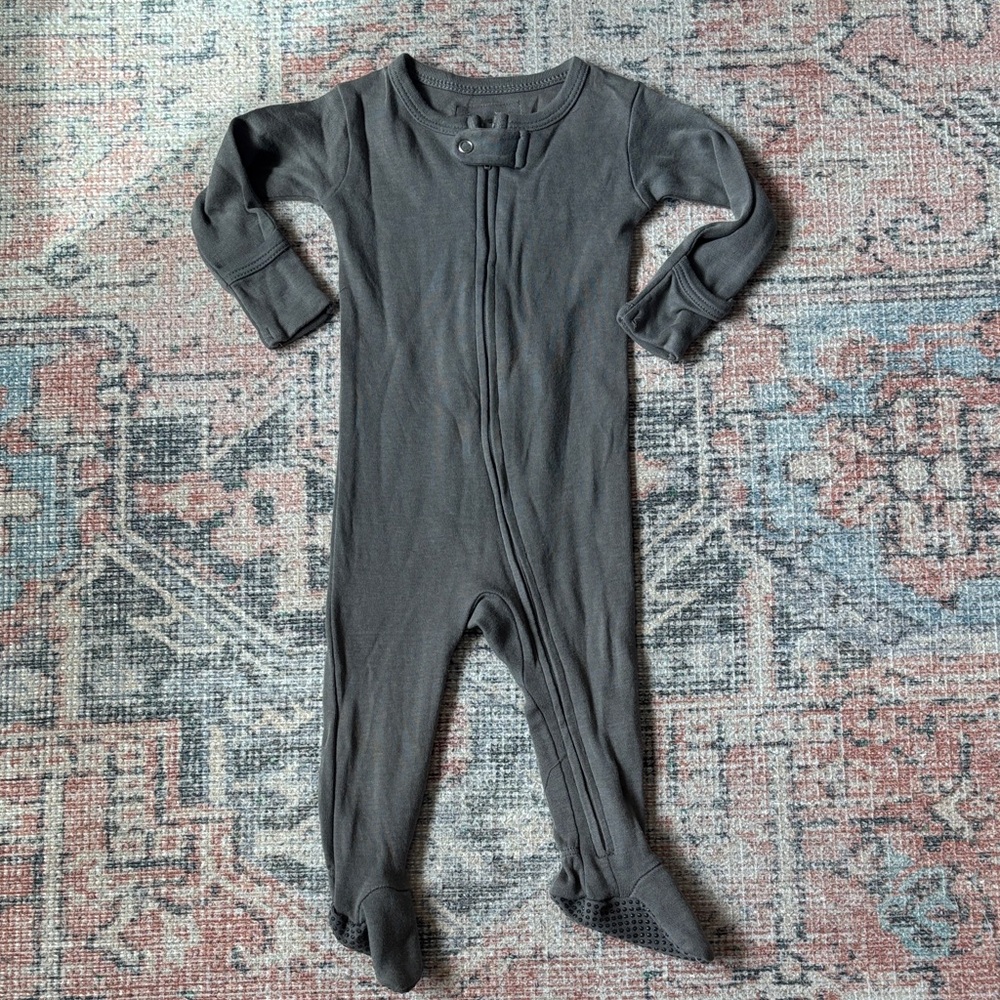 L’oved baby footie